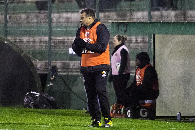 Técnico do Vasco deve ter novidades na próxima rodada (Foto: Paulo Fernandes/Vasco.com.br)