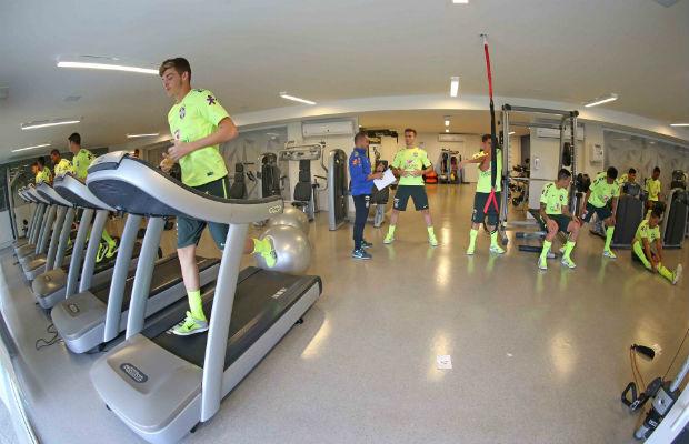 Seleção realizou um trabalho regenerativo antes de partir para São Paulo