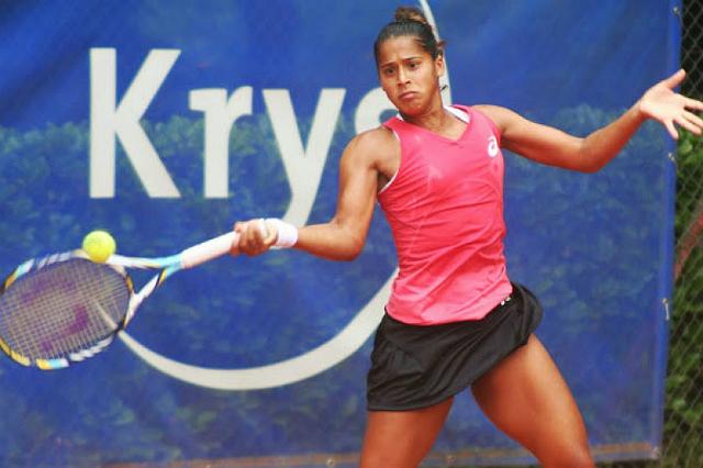 A brasileira Teliana Pereira estreou com vitória no ITF de Contrexeville, na França (Foto: Site Oficial/ Teliana Pereira)