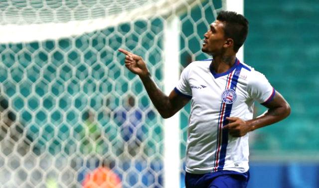 Renovação com Kieza foi selada e jogador ajudará o Bahia a voltar a Série A (Foto: EC Bahia)