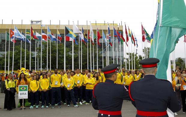 Organização do Pan errou hino no hasteamento da bandeira do Brasil na Vila Pan-Americana