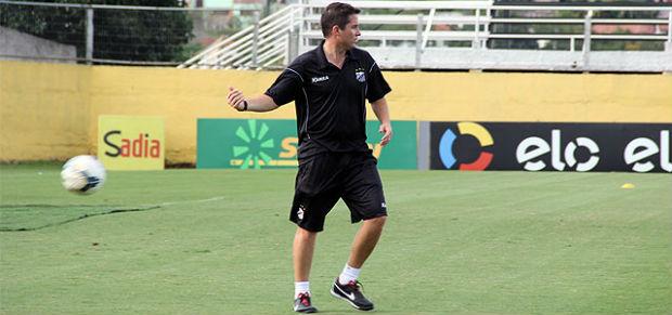 Osmar Loss e a diretoria entraram em um acordo para o retorno do técnico ao Corinthians