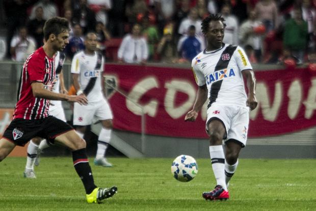 Com passagem pelo Internacional, Andrezinho conhece bem o Grêmio, próximo adversário