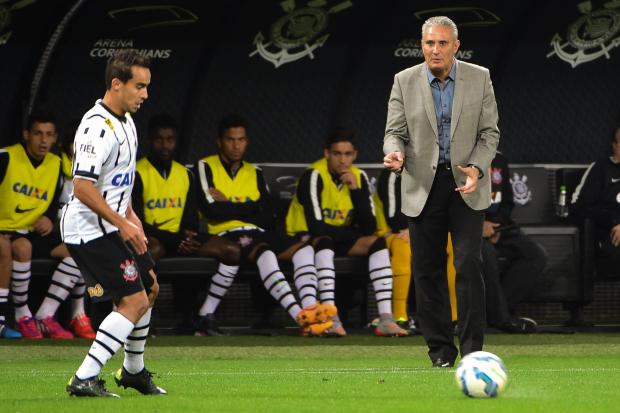 Jadson deu sequência à sua boa temporada e foi o melhor jogador do triunfo alvinegro na ZL