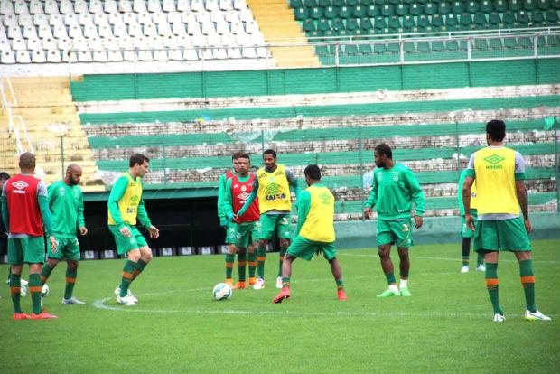 Na manhã deste sábado, a Chapecoense fez seu último antes de enfrentar o Avaí