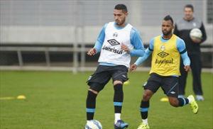 Jogadores do Grêmio já treinam neste domingo pensando na Copa do Brasil (Foto: GFBPA/Divulgação)