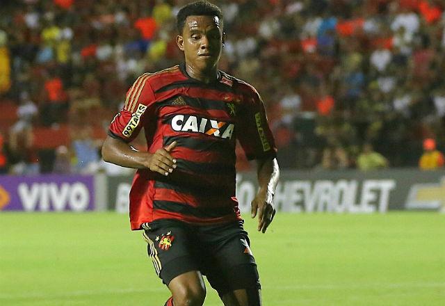Rithely negou proposta do futebol chinês e irá permanecer no Sport até o fim do ano (Foto: Sport/Williams Aguiar)