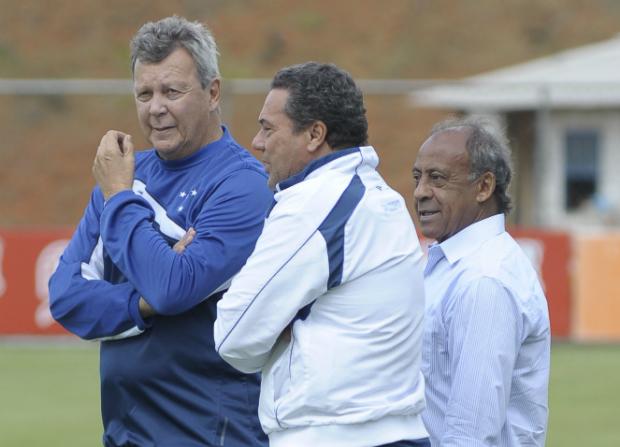 O técnico cruzeirense não poderá mais contar com Henrique Dourado, que rescindiu nesta quinta