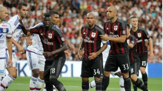 Milan acabou derrotado pelo Lyon no primeiro amistoso de pré-temporada