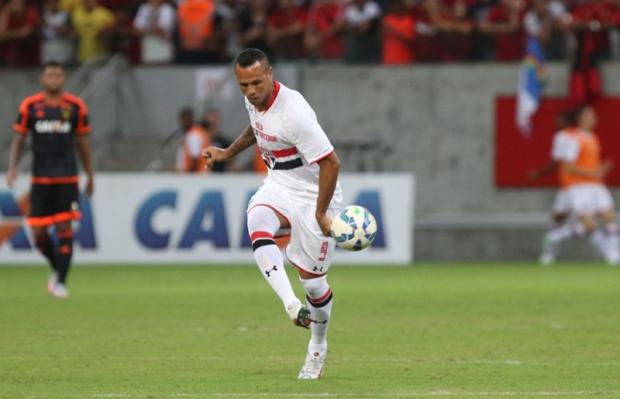 Luis Fabiano, que foi expulso diante do Sport, explicou que não houve acerto com o Cruz Azul