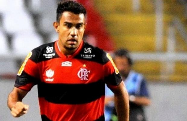 Já emprestado ao Bragantino em 2015, Renato não teve boa passagem pelo Paulistão e foi rebaixado