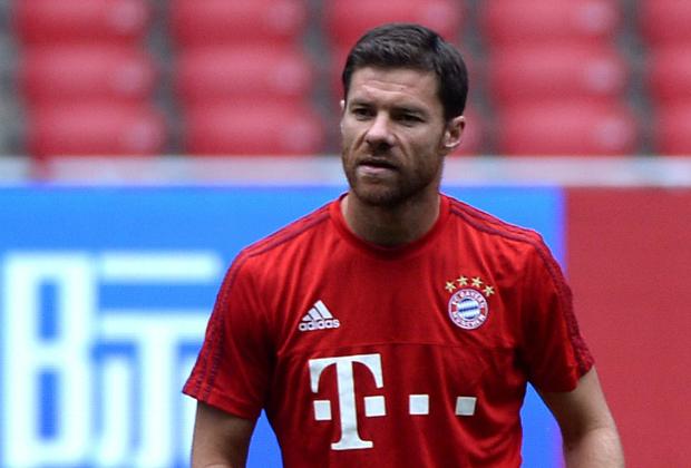 Na próxima temporada, Xabi Alonso deve ter a companhia de Arturo Vidal