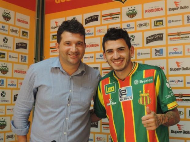 Léo Rodrigues foi apresentado na tarde desta terça-feira