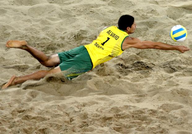 Em parceria com Vitor Felipe, Álvaro Filho ficou com a prata no Pan-Americano. Foto: Bruno Miani/Inovafoto/CBV