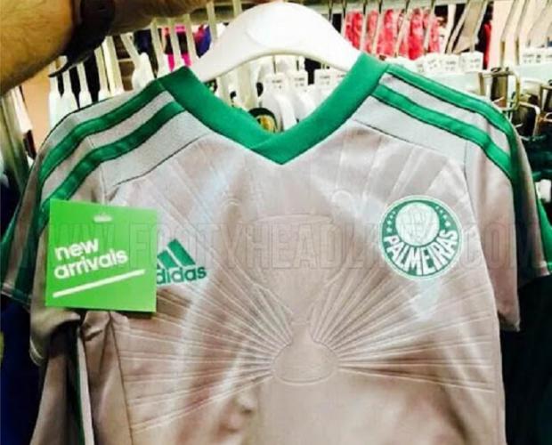 Uniforme alternativo do Palmeiras remonta aos primeiros meses do clube, quando foi conquistada a Taça Savoia
