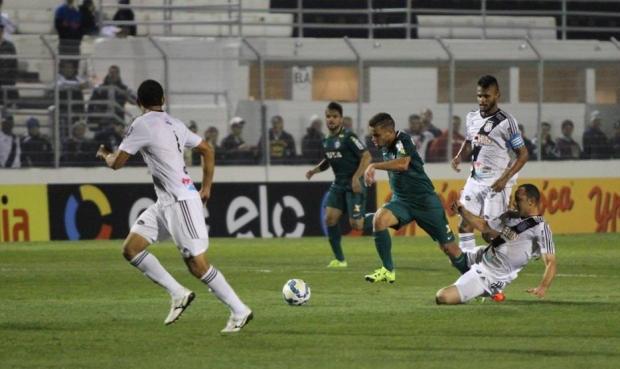 A Ponte Preta abriu vantagem, mas acabou permitindo que o jogo fosse para os pênaltis