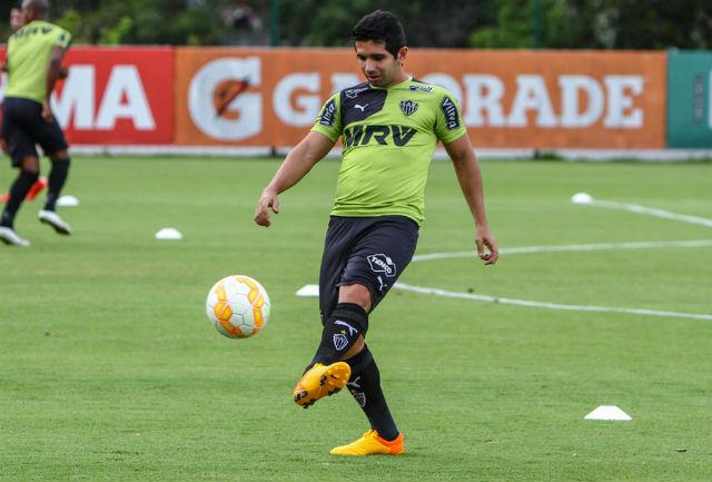 Após negociação com Cruz Azul melar, Guilherme volta a ser testado por Levir e deve atuar