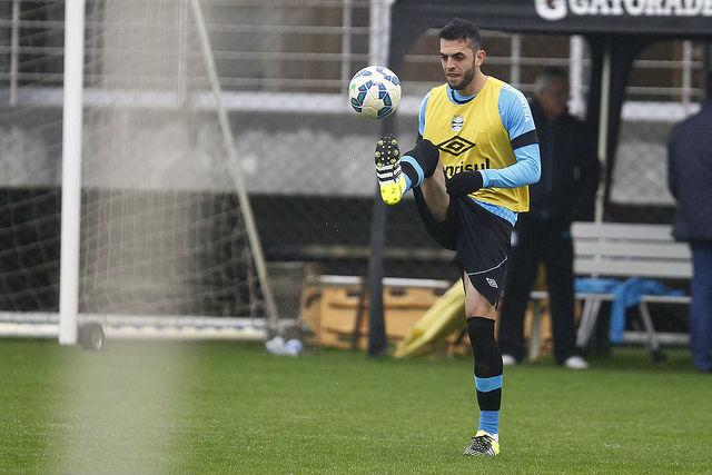 Rhodolfo acertou sua saída do Grêmio e irá jogar no Besiktas da Turquia