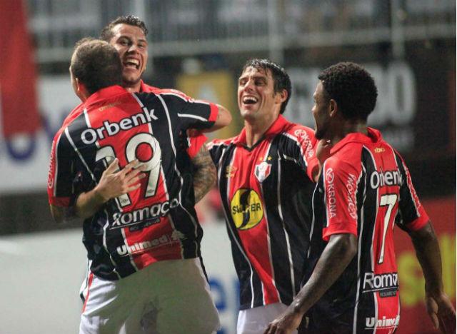 Joinville tem briga direta contra o Santos para tentar escapar do rebaixamento