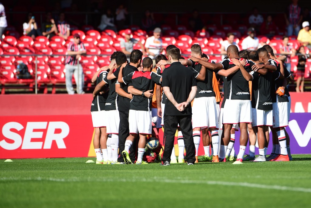 Equipe se recuperou da derrota para o Sport ao vencer o Cruzeiro, neste domingo. Foto: Djalma Vassão/Gazeta Press