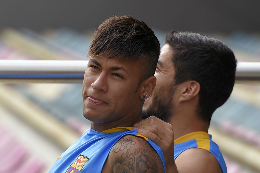 Neymar voltou das férias nesta semana e não vai para o jogo (Foto: Lluis Gene/AFP)