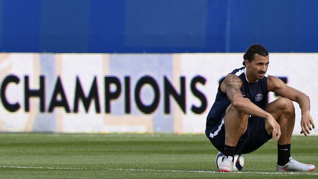 Sueco tira a semana para pensar sobre o futuro e decidir qual camisa defenderá a partir desta temporada (Foto: Franck Fife)