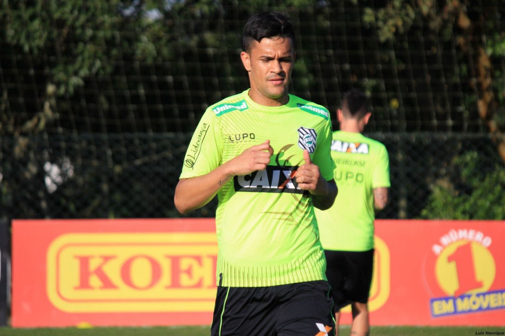 Rafael Bastos espera por uma boa sequência e prega respeito á Chape. (Foto: Luiz Henrique/Divulgação)