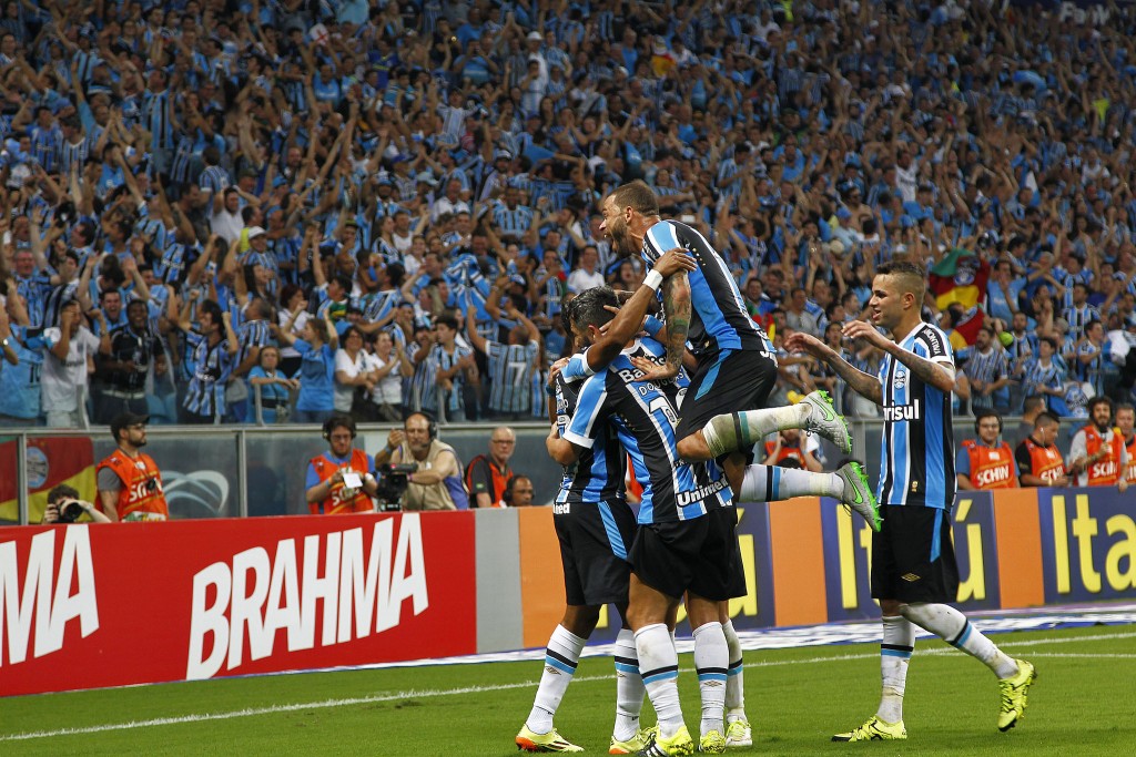 Em noite perfeita, o Grêmio goleou o Internacional por 5 a 0 (Foto: Divulgação/Grêmio)