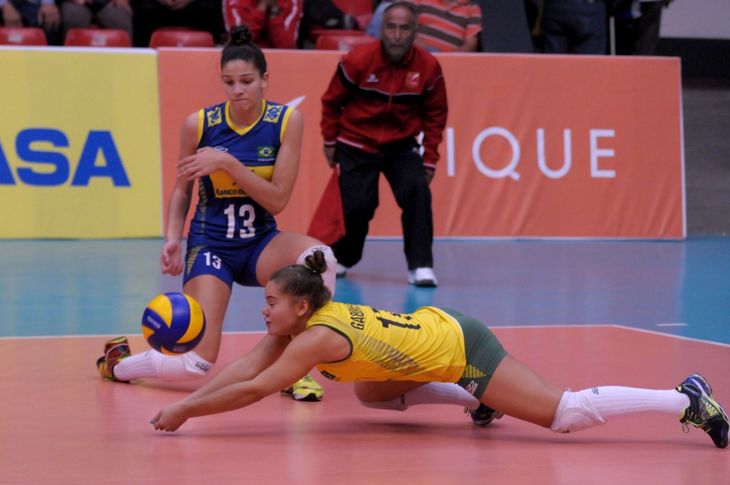 A Seleção Brasileira foi derrotada pela Itália por 3 sets a 0 (Foto: Divulgação/FIVB)