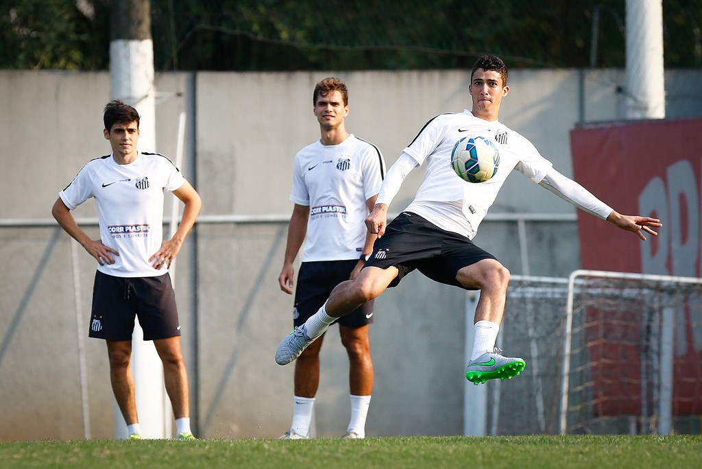 Zagueiro do Peixe, Gustavo Henrique voltou ao time após o Pan e assumiu a titularidade da posição (Foto: Ricardo Saibun/Santos FC)
