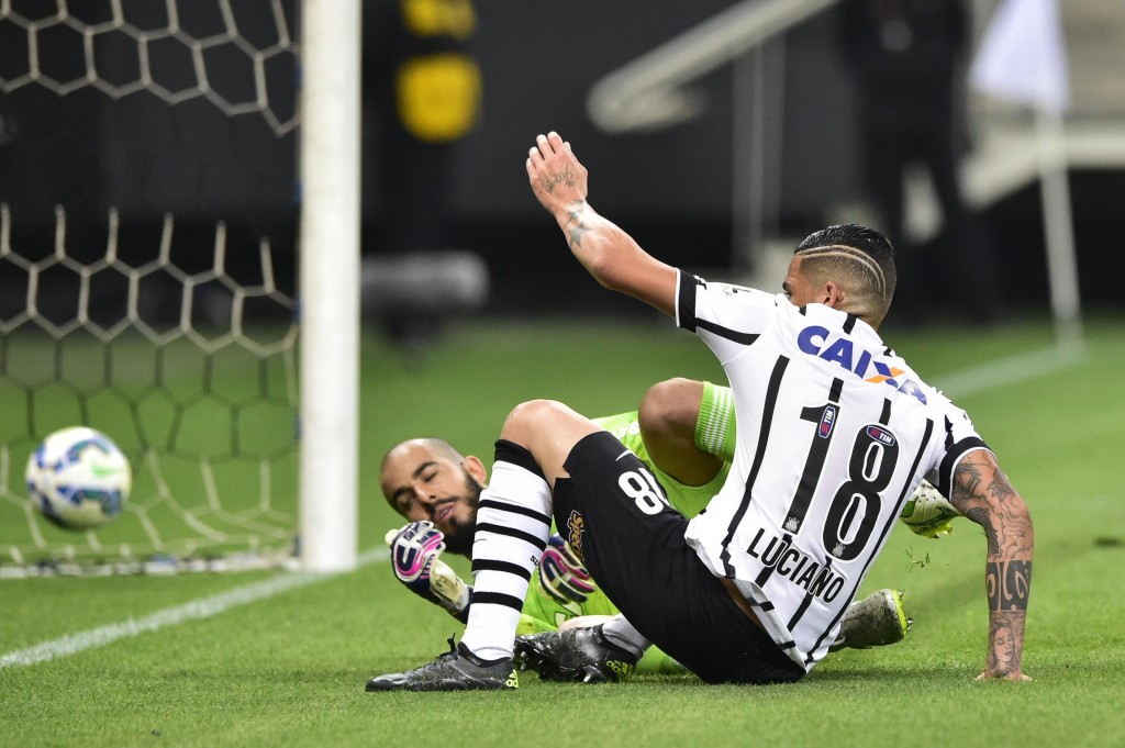 Carrinho de Luciano abriu placar, mas jogo estava longe de ser decidido (foto: Fernando Dantas/Gazeta Press)