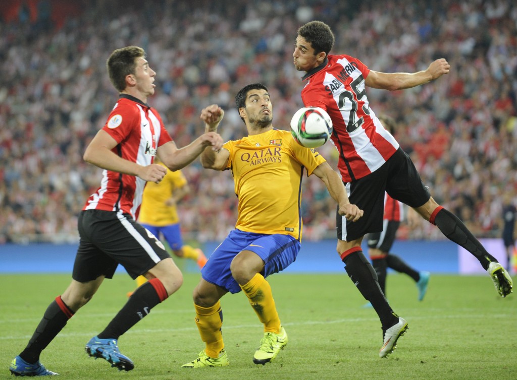 Barcelona foi derrotado por 4 a 0 na ida da Supercopa da Espanha (Foto: Ander Gillenea/AFP)
