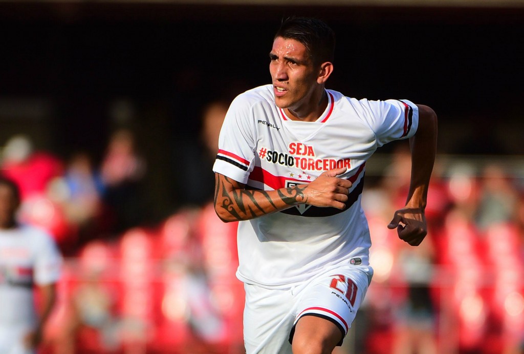Centurión vira opção para o ataque do São Paulo (Foto: Sergio Barzaghi/Gazeta Press)