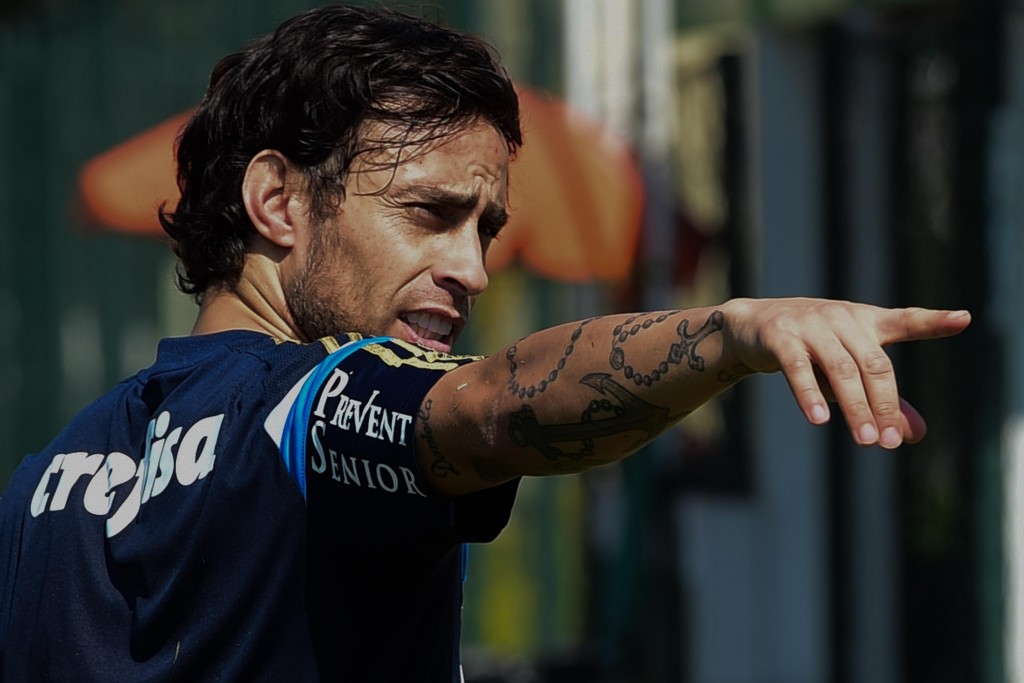 Técnico do São Paulo lamentou a desistência da contratação do meia Valdivia (Foto: Djalma Vassão/Gazeta Press)