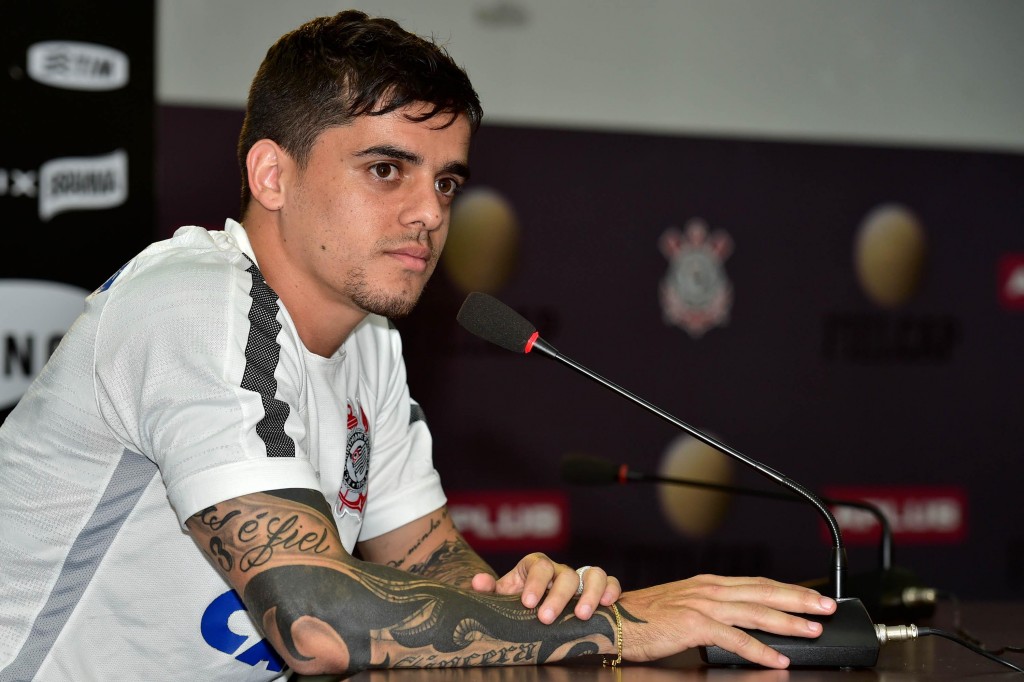 Fagner previu um Corinthians "mais visado" na condição de líder (foto: Fernando Dantas/Gazeta Press)