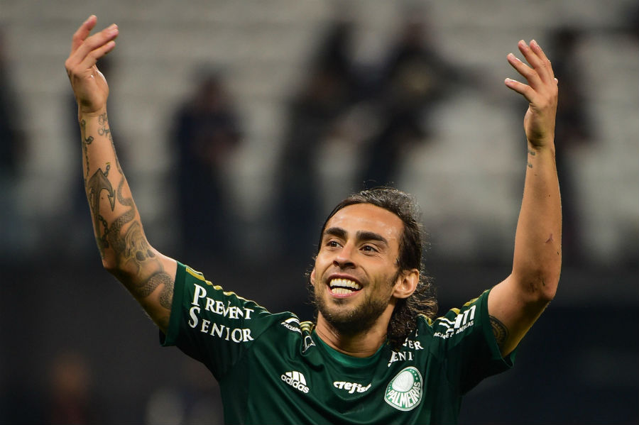 No último jogo, Valdivia foi decisivo para o time vencer o Corinthians em Itaquera (Foto: Djalma Vassão/Gazeta Press)