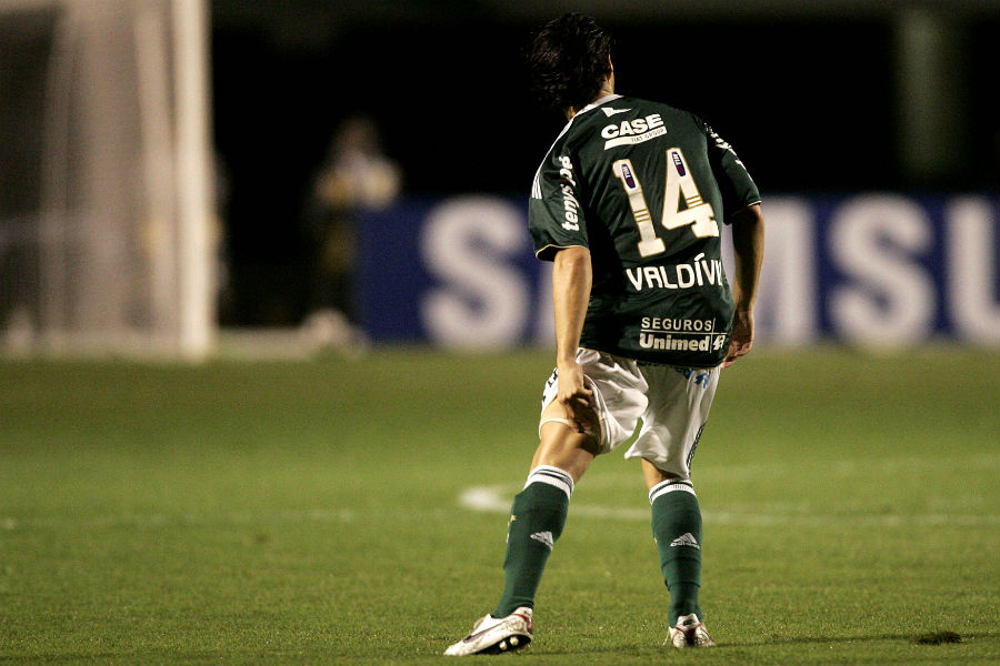 Fibrose e lesão na coxa esquerda atrapalharam primeiro semestre do meia  (Foto: Marcelo Ferrelli/Gazeta Press)