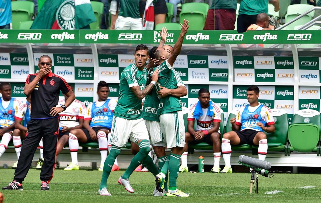 Palmeiras chegou a ficar atrás do placar, mas venceu o Flamengo (Foto: Fernando Dantas/Gazeta Press)