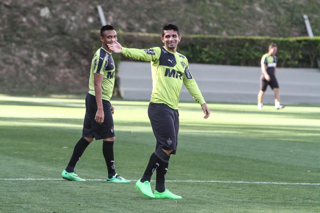 Guilherme acha que nenhum rival deve poupar jogadores para a Copa do Brasil (Foto: Bruno Cantini/Atlético MG)