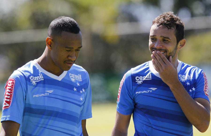 Fabricio e Charles podem jogar no provável time misto do Cruzeiro (Foto: Washington Alves/Light Press/Cruzeiro)
