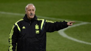 Vicente Del Bosque afirmou que Diego Costa pode defender a Espanha na Eurocopa (Foto: AFP)