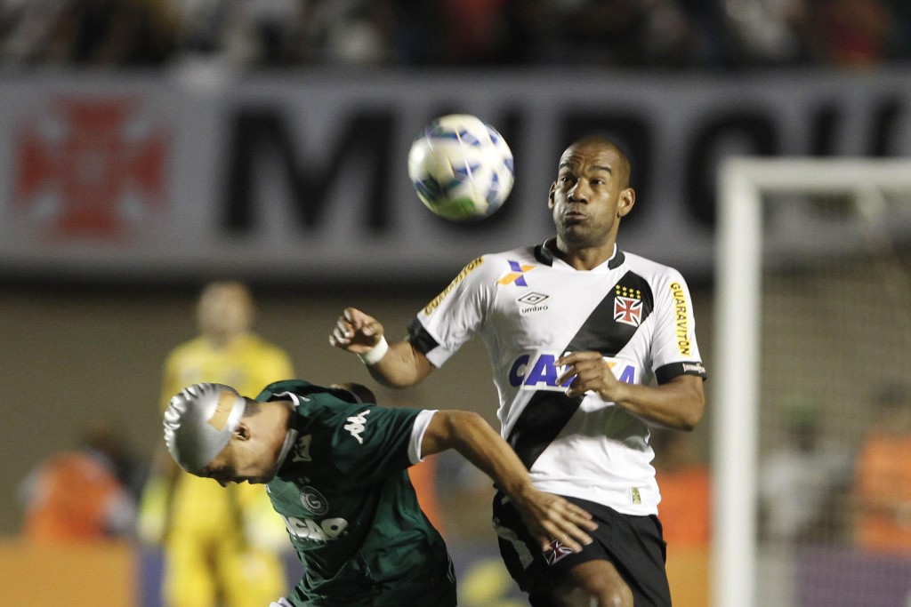 Vasco acabou derrotado pelo Goiás por 3 a 0 neste sábado (Foto: Adalberto Marques/AGIF)