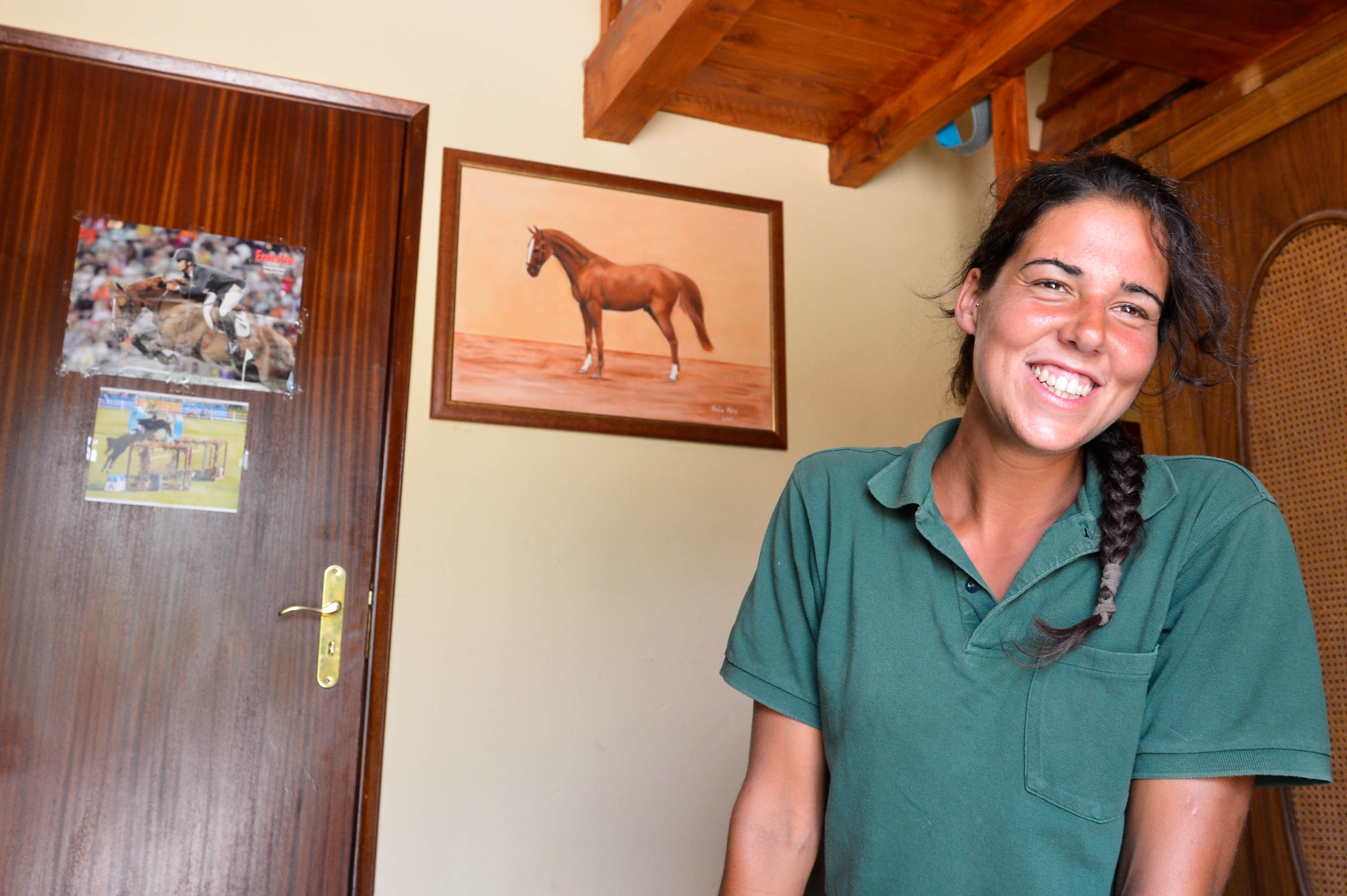 'Namorada' de Baloubet, tratadora vê cavalo com saudade de competir. Foto: Fernando Dantas/Gazeta Press