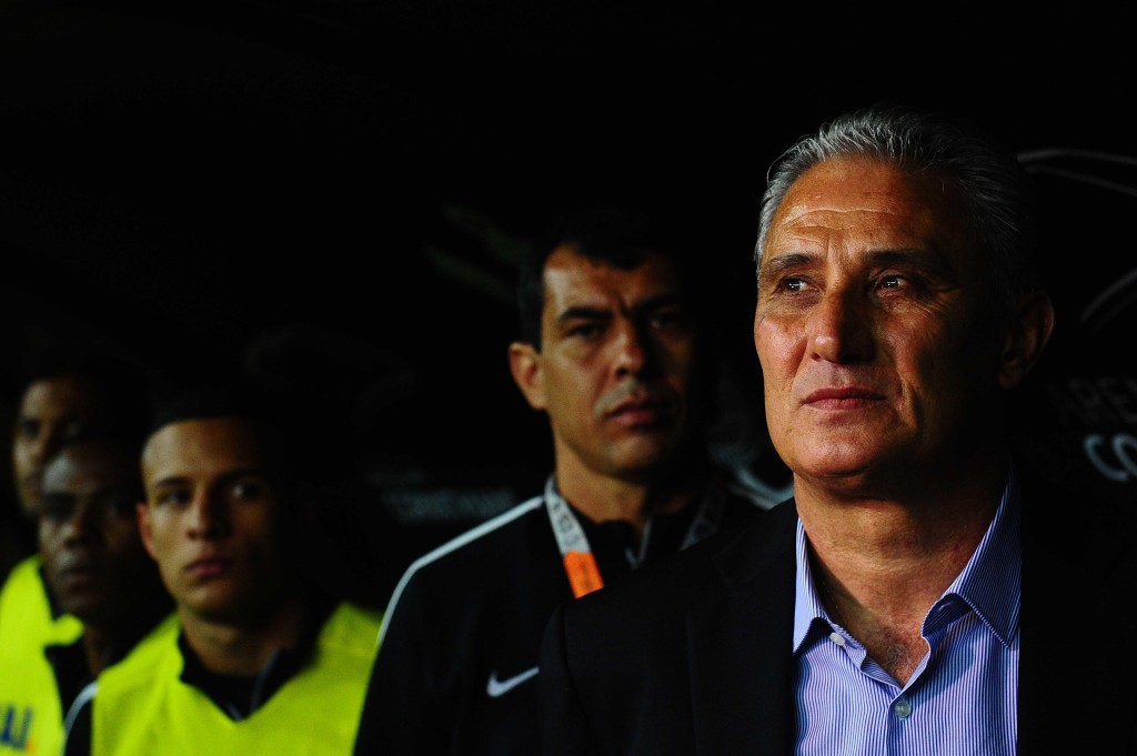 Técnico do Corinthians acredita que a torcida reconheceu o esforço do seu time (foto: Sergio Barzaghi/Gazeta Press)