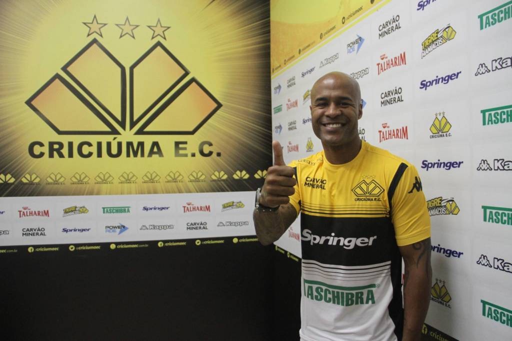 Marcos Assunção foi apresentado pelo Criciúma na última sexta-feira (Foto: Fernando Ribeiro/Criciúma E.C.)