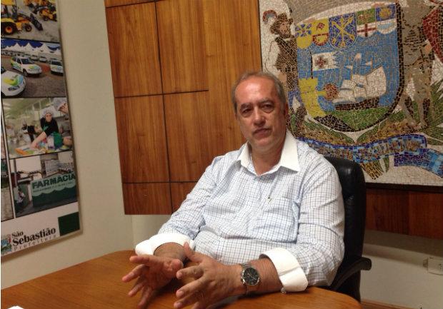 Prefeito de São Sebastião acredita que atrairia turistas com uma estátua de Medina em Maresias (Foto: Bruno Ceccon)