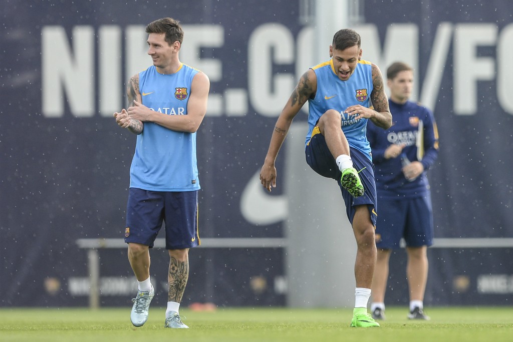 Brasileiro tem chances de fazer companhia a Messi e Suárez no ataque barcelonista que encara o Málaga neste sábado (Foto: Josep Lago)