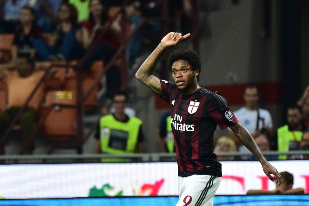 Atacante brasileiro fez o gol da vitória por 2 a 1 do Milan (Foto: Giuseppe Cacace/AFP)