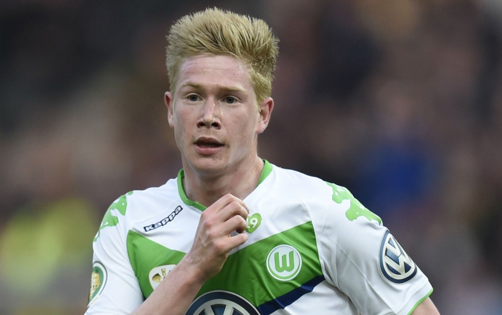 O meia Kevin De Bruyne assinou contrato com o City válido por seis anos (Foto: Odd Andersen/AFP)