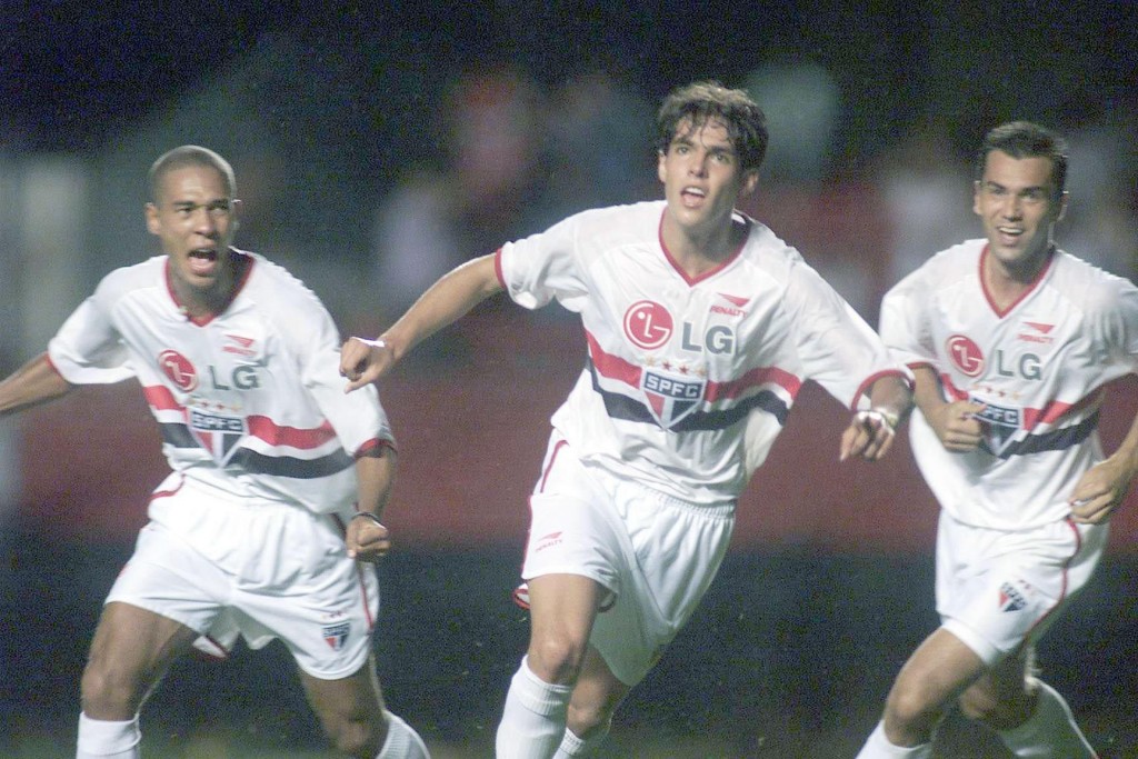 Jean, Kaká e Emerson estiveram na campanha tricolor da Copa do Brasil de 2002 (Acervo/Gazeta Press)